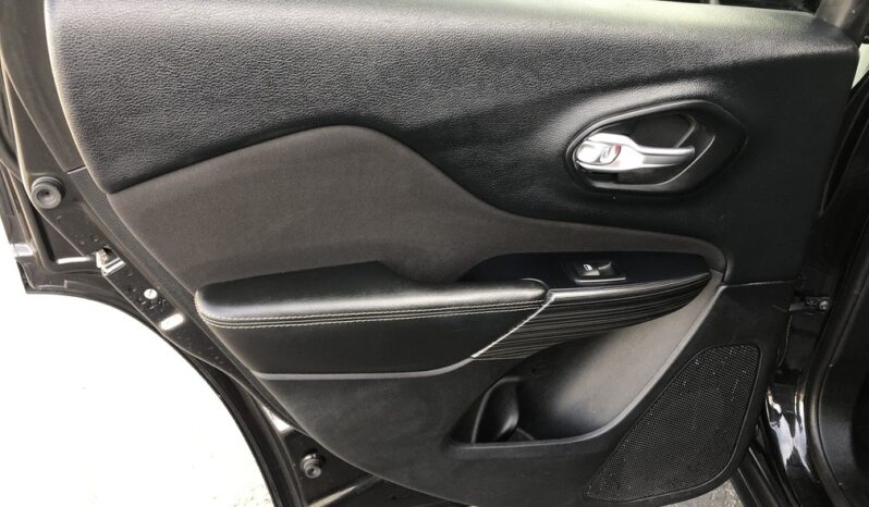 2016 Jeep Cherokee Sport full