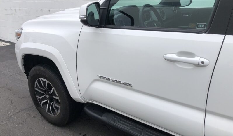 2021 Toyota Tacoma TRD Sport full