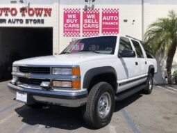1999 Chevrolet Suburban 2500 LT 4WD