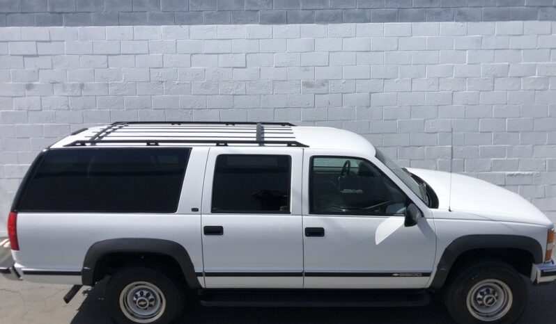1999 Chevrolet Suburban 2500 LT 4WD full
