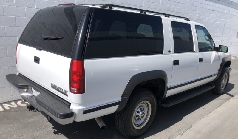 1999 Chevrolet Suburban 2500 LT 4WD full