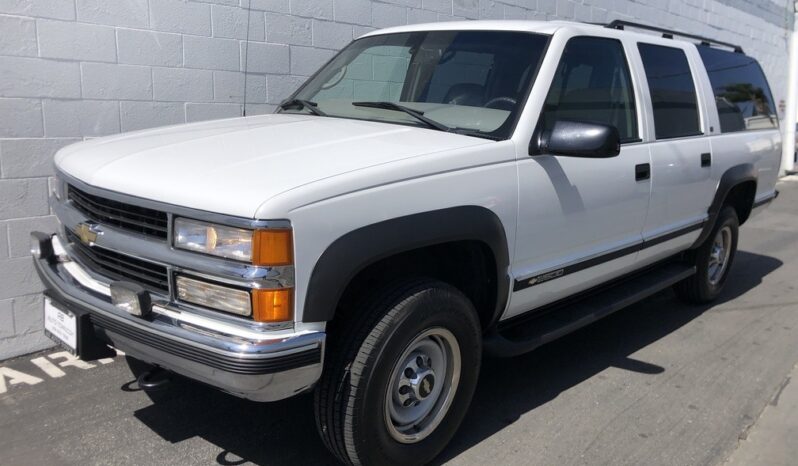 1999 Chevrolet Suburban 2500 LT 4WD full