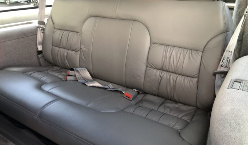 1999 Chevrolet Suburban 2500 LT 4WD full