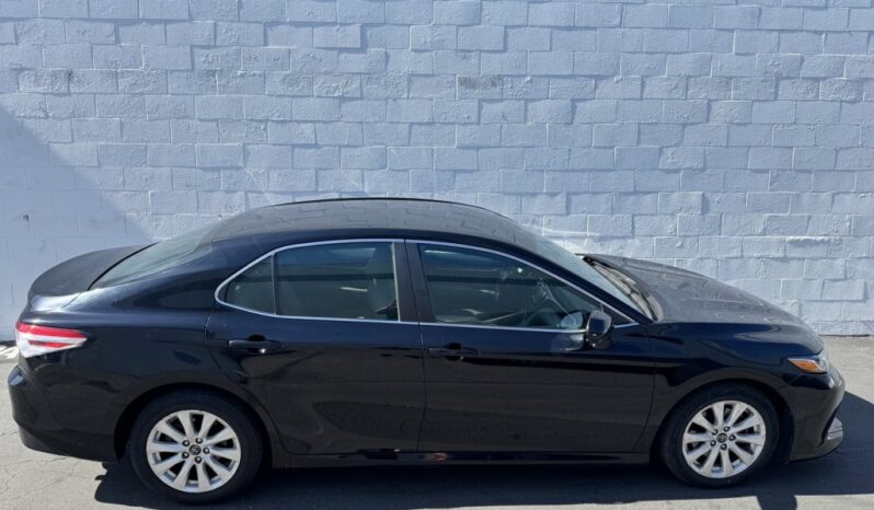 2018 Toyota Camry LE full