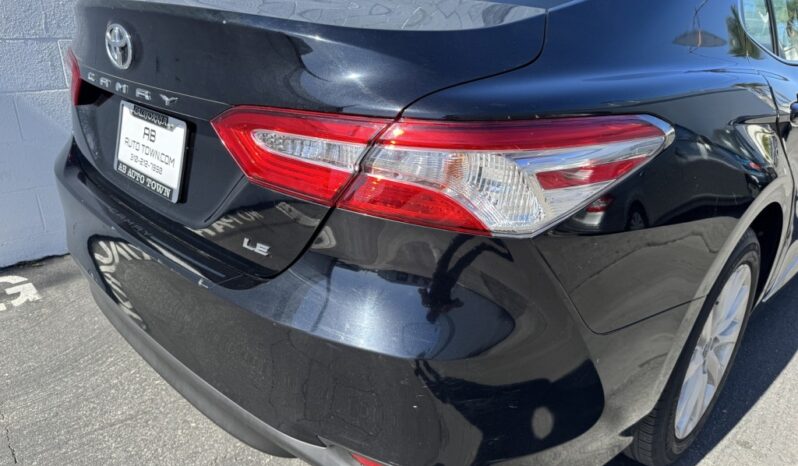 2018 Toyota Camry LE full