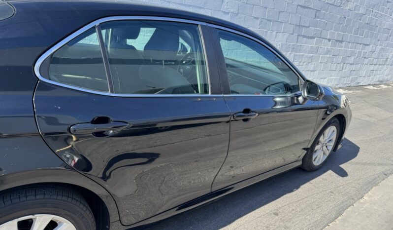 2018 Toyota Camry LE full