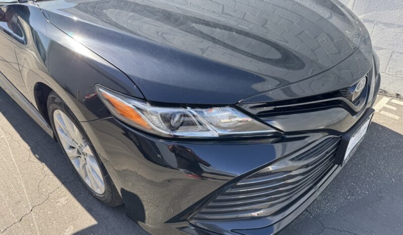 2018 Toyota Camry LE full