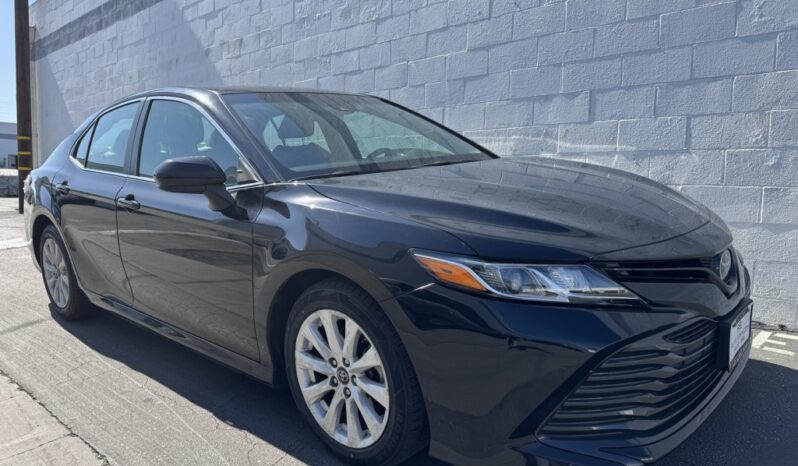 2018 Toyota Camry LE full