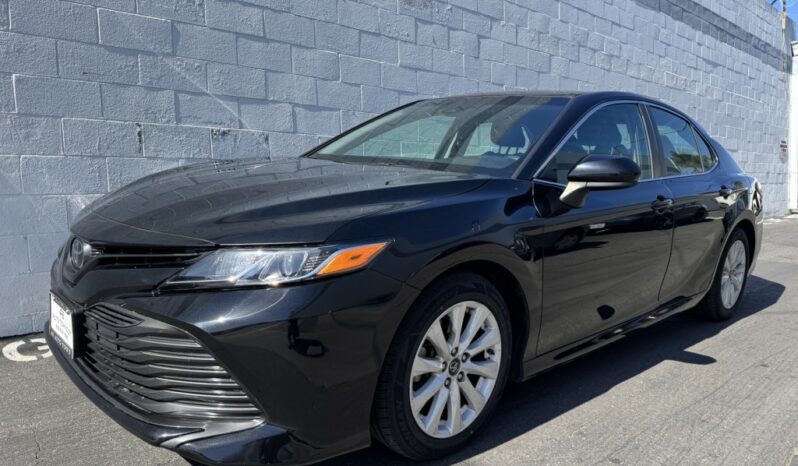 2018 Toyota Camry LE full