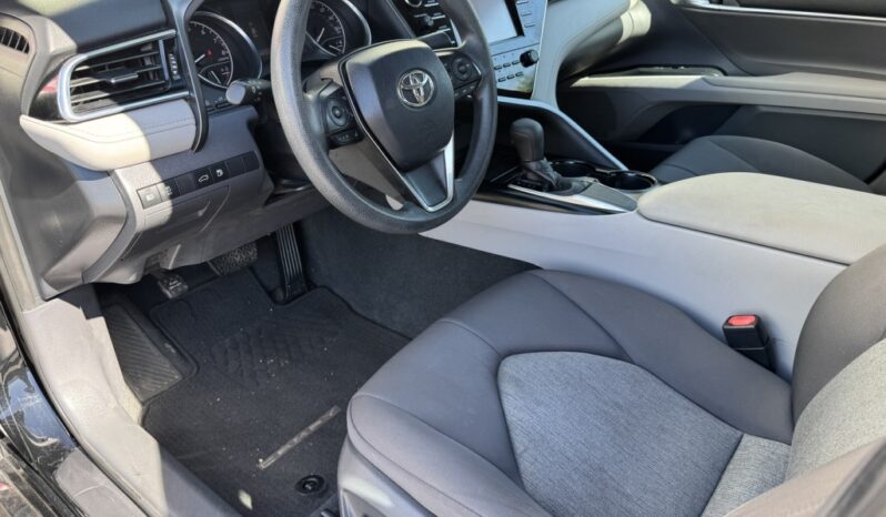 2018 Toyota Camry LE full