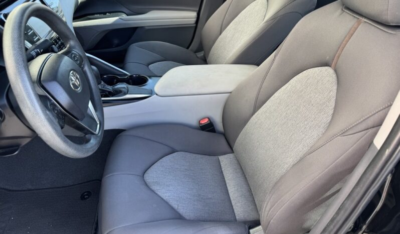 2018 Toyota Camry LE full