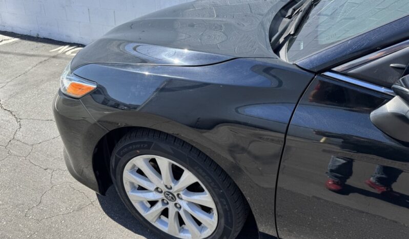 2018 Toyota Camry LE full