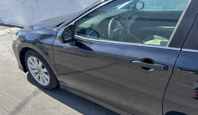 2018 Toyota Camry LE full