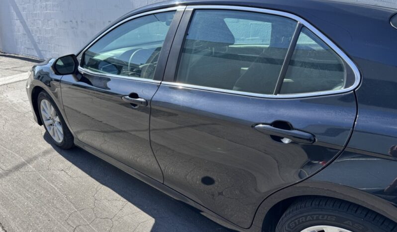 2018 Toyota Camry LE full