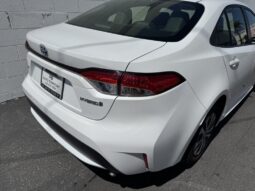 2022 Toyota Corolla LE full