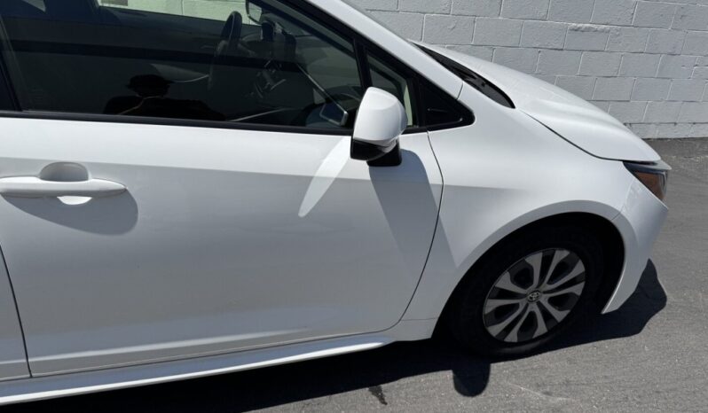 2022 Toyota Corolla LE full