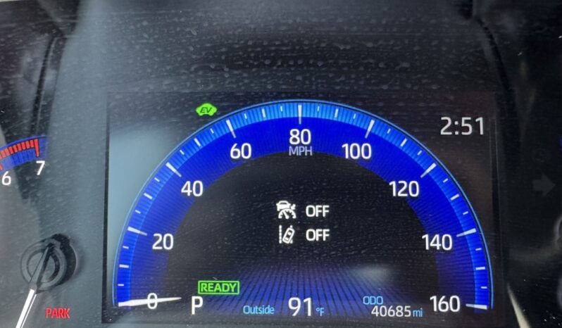 2022 Toyota Corolla LE full