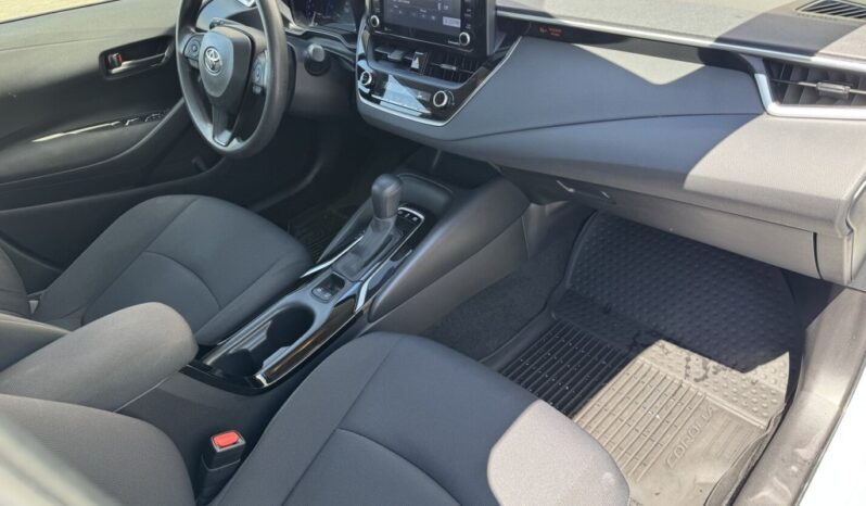 2022 Toyota Corolla LE full