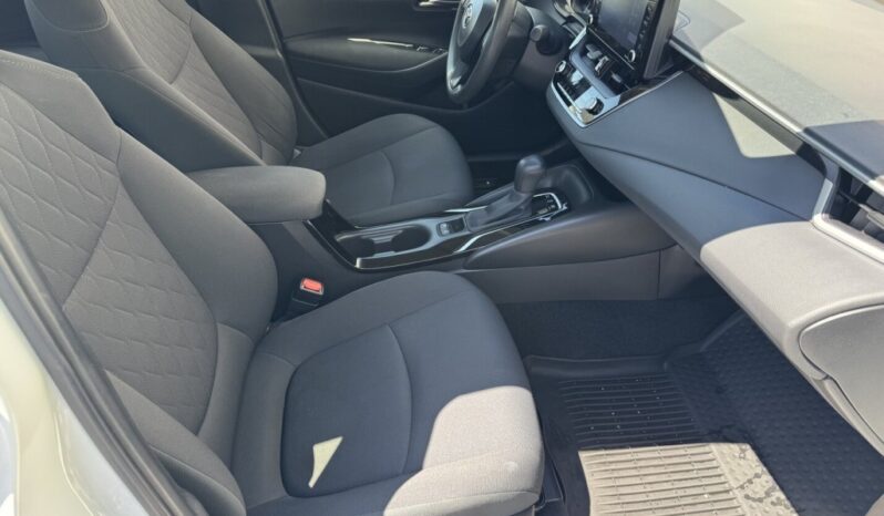 2022 Toyota Corolla LE full