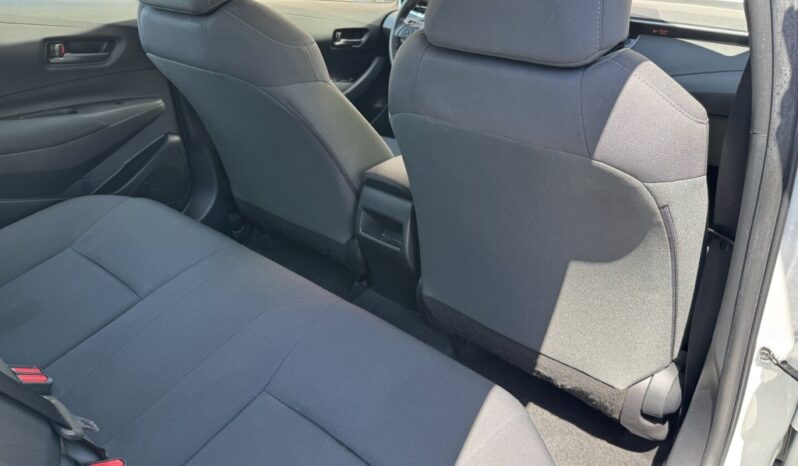 2022 Toyota Corolla LE full