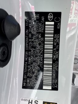 2022 Toyota Corolla LE full
