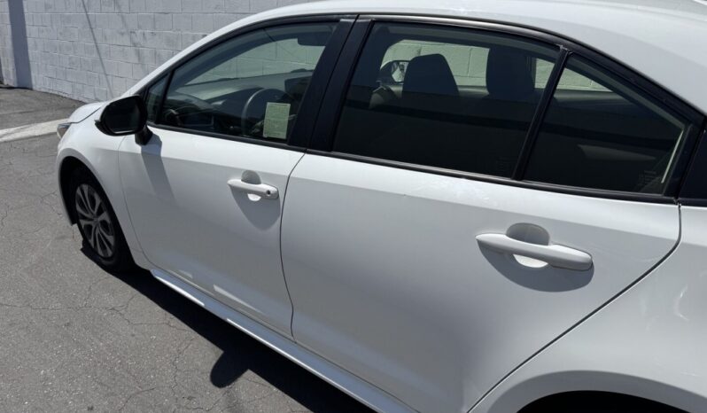 2022 Toyota Corolla LE full
