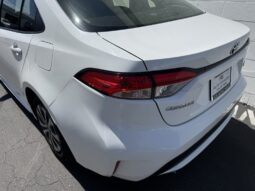 2022 Toyota Corolla LE full