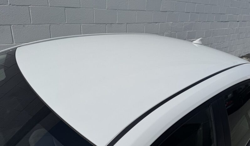 2022 Toyota Corolla LE full