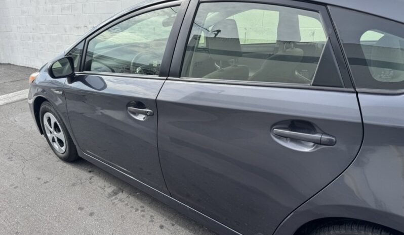 2012 Toyota Prius Two full