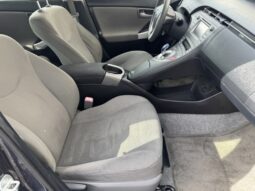 2012 Toyota Prius Two full