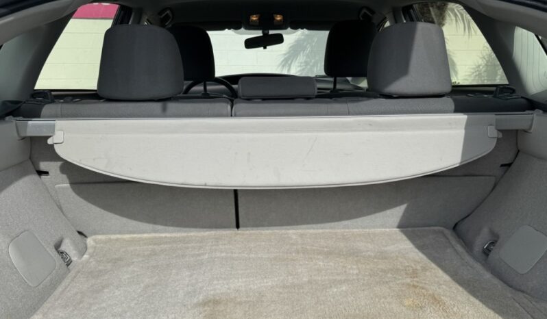 2012 Toyota Prius Two full