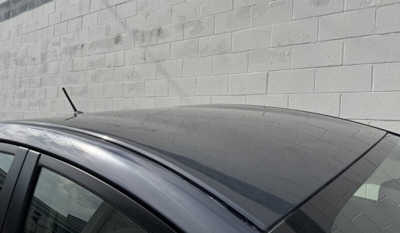2012 Toyota Prius Two full