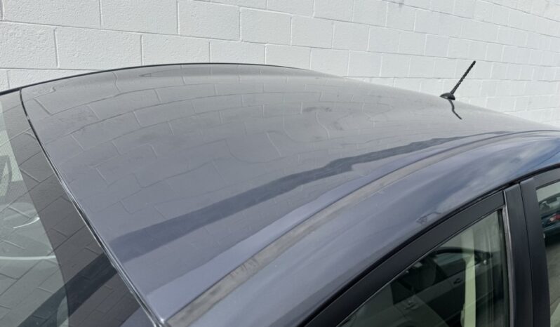 2012 Toyota Prius Two full