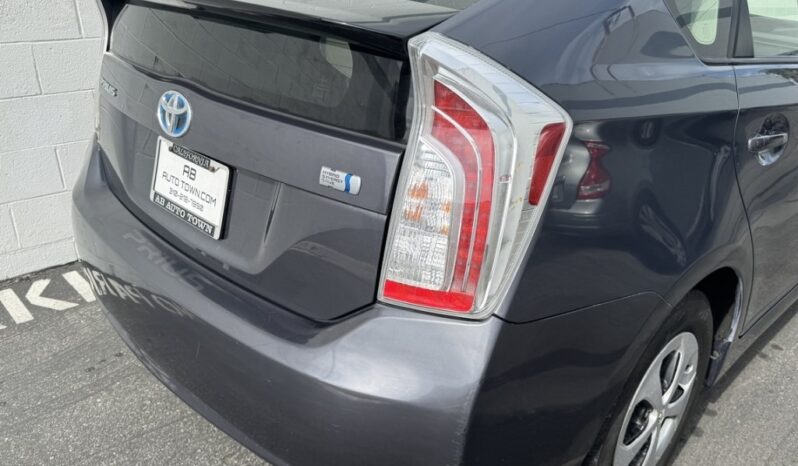 2012 Toyota Prius Two full