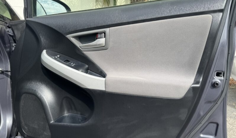 2012 Toyota Prius Two full