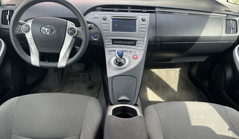 2012 Toyota Prius Two full