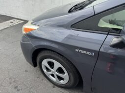 2012 Toyota Prius Two full