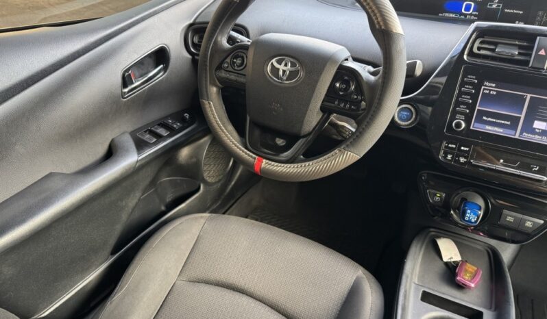 2020 Toyota Prius LE full