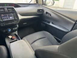 2020 Toyota Prius LE full
