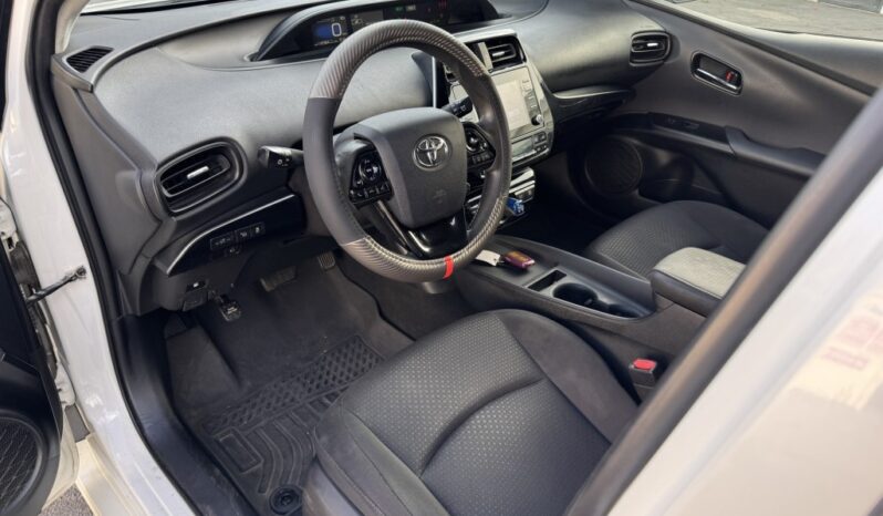 2020 Toyota Prius LE full