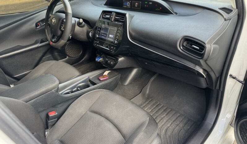 2020 Toyota Prius LE full