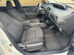 2020 Toyota Prius LE full