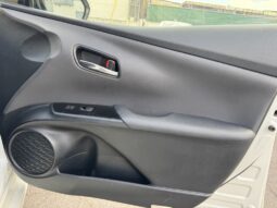 2020 Toyota Prius LE full