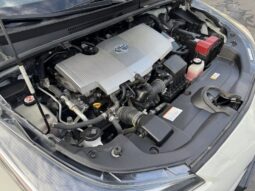 2020 Toyota Prius LE full