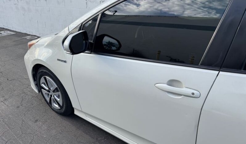 2020 Toyota Prius LE full