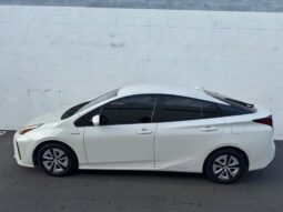 2020 Toyota Prius LE full