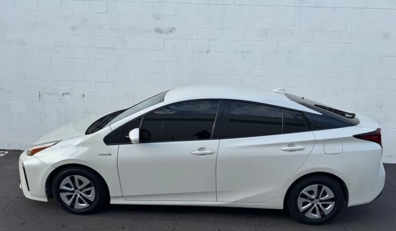 2020 Toyota Prius LE full