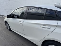 2020 Toyota Prius LE full