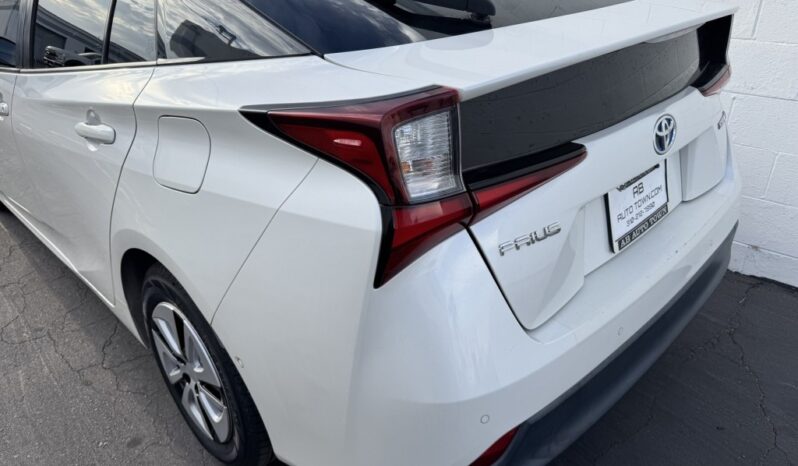 2020 Toyota Prius LE full