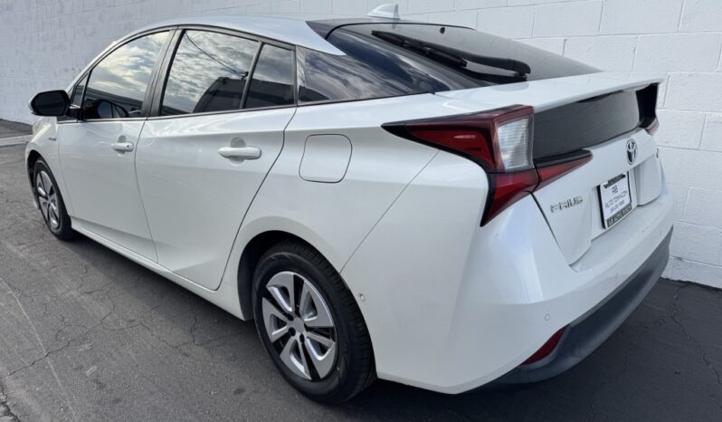 2020 Toyota Prius LE full